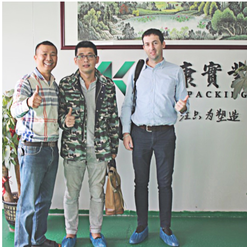 Amerykański dystrybutor opakowań do mrożonek ￼ do naszej firmy na zakup