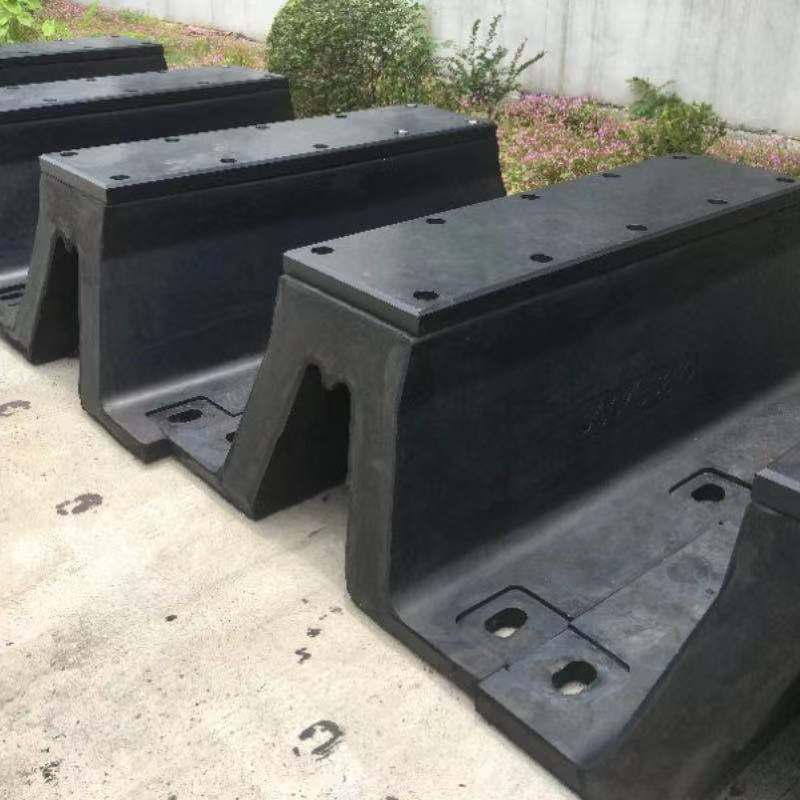 Osłony z gumy morskiej z łuku