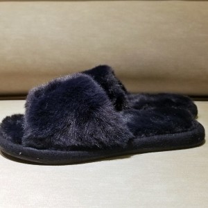 Tassel Sweter Slippers