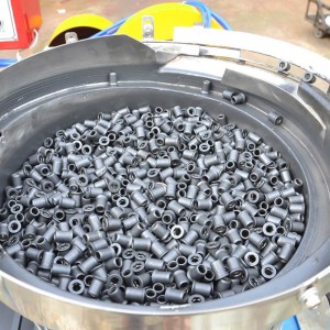 HB-35 automatyczna maszyna do walcowania nici z rur drążonych do wkrętów z drewna