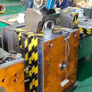 Profesjonalni producenci niestandardowych przemysłowych części z tworzyw sztucznych Formy wtryskowe