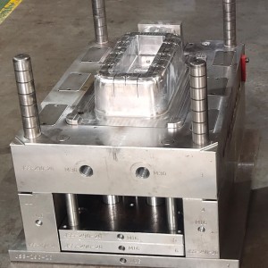 Produkcja na zamówienie Obróbka CNC wtryskowa z rozdmuchem Silikonowe formy odlewnicze Części formy do pojazdów Stalowe formy