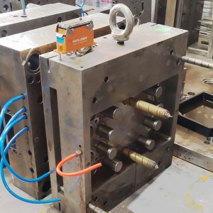 Producent Chiny Niestandardowe profesjonalne formy wtryskowe Precyzyjne formy z tworzyw sztucznych