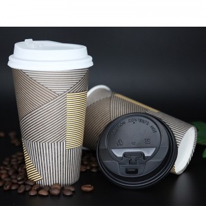 Jednorazowy papierowy kubek do kawy