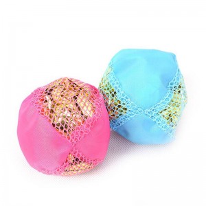 Cyna zabawka kota z folii