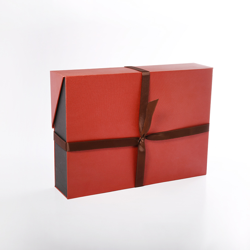 Niestandardowy elegancki luksusowy kwadrat czerwony papier magnetyczny podwójna warstwa otwartego pudełkana prezent z wstążką