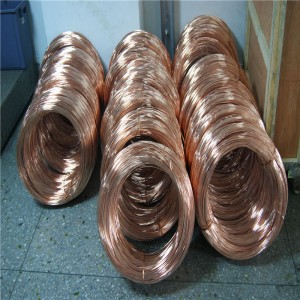 Czerwony drut miedziany