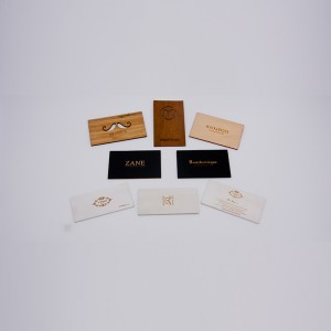 Drewniana wizytówka