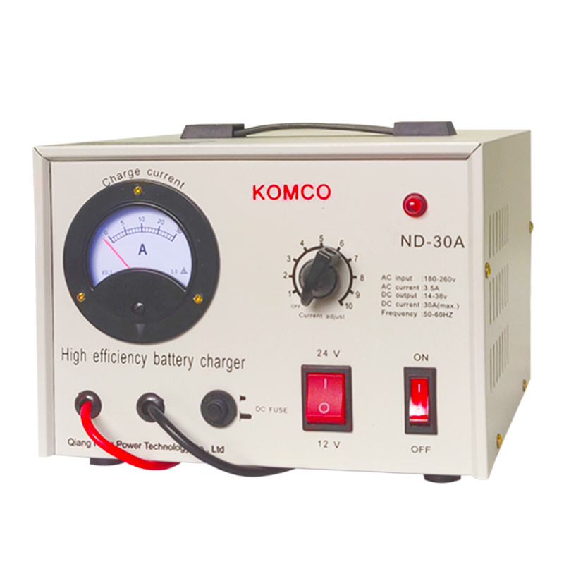Komco AGM uruchamia się i zatrzymuje czysta ładowarka do ładowarki 12V24V z dużą mocą.