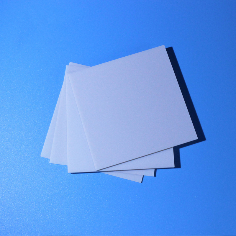 Zastosowanie substratu ceramicznego azotku aluminiowego