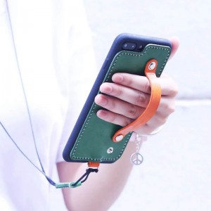 Nadaje się do skórzanej etui ochronnej na telefon komórkowy iPhone 8. Jest wykonany z górnej skóry cielęcej. Skórzana etui została zaprojektowana z paskiem do ręki. Importowany tpu+pc dwa w jednej miękkiej gumowej obudowie jest...