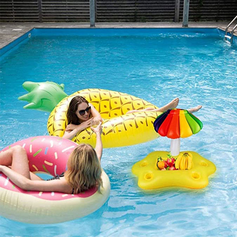 Nadmuchiwany uchwytna kubeknapojów, pływaki w chmurzena imprezę basenową i woda zabawa dekoracje letnie plaż