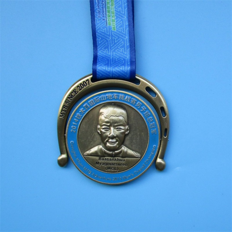 Niestandardowy medal dla Międzynarodowego Wyzwania Bike Mountain