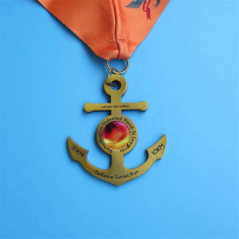 Medalenagrody z wstążką puste złoty srebrny brązowy wakacyjny medals metalowy medal sportowy