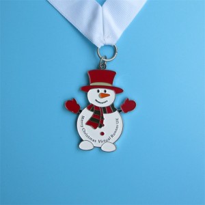 Darmowy profesjonalny projekt świąteczny metal dar snow man medallion wisiorek sportowy