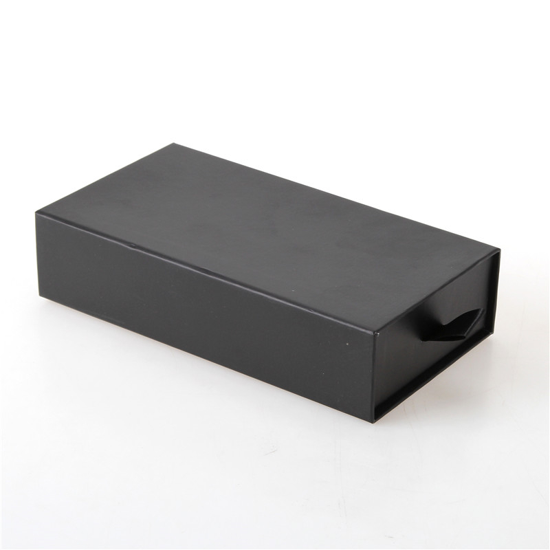 Czarna szuflada, dostosowane pudełkona szuflady