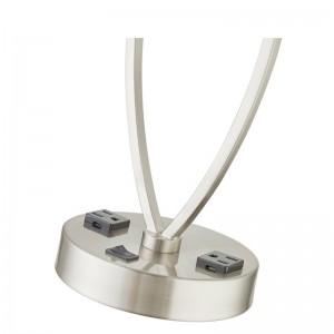 Śpij jedną lekką lampę stołową z szczotkowanym wykończeniemniklu, przełącznik rockera ON/off i dwa gniazda w pokoju gościnnym