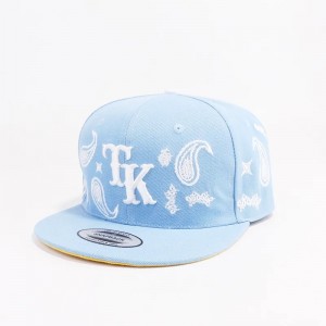 Hurtowe czarneniestandardowe kapelusze snapback 100% akrylowa czapka hip hop snapback haft haftowe płaskie kapelusze