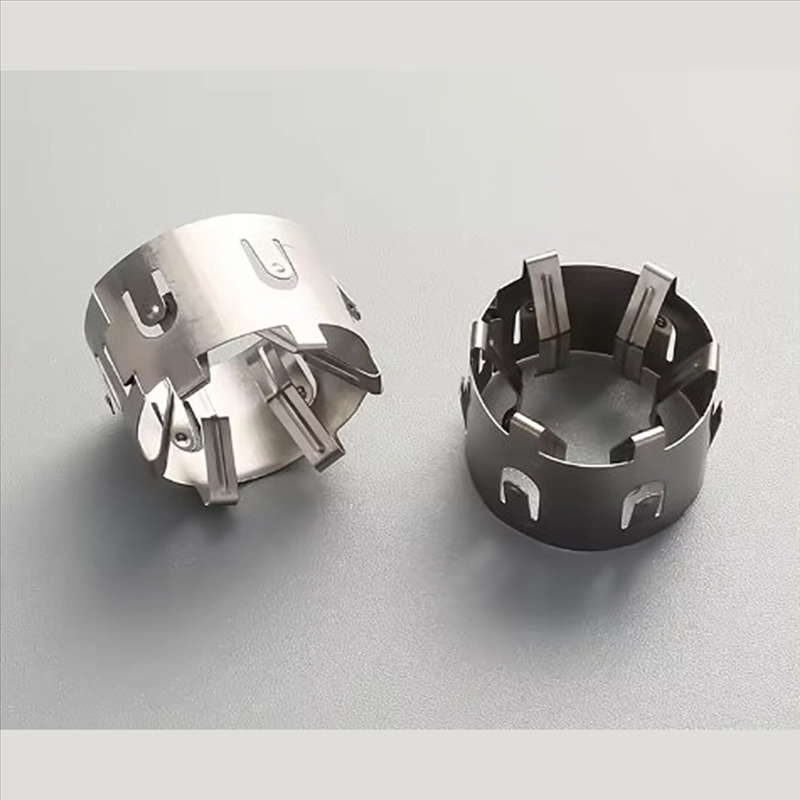 Usługa produkcjina zamówienie Czarna powłoka proszkowa Tłoczenie aluminium Gięcie Wykrawanie Części formujące do wózka golfowego