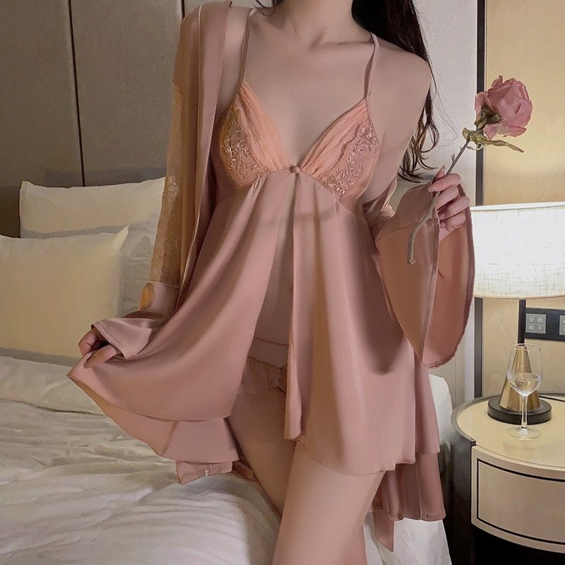 Satyna głęboka v-szyja uwodzicielska iniewinna - Styl Slip Nightgown z podzieloną design, koronkowe i siatkowe splicowanie materiałów, w połączeniu z szatą, salonową cenę 2661:$199,99