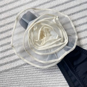 2025 Nowe europejskie i amerykańskie bikini Hot Girl z trzema - Kwiaty wymiarowe. Przechodzić - Border Best - Sprzedawanie seksownych dwóch - Pieczak strój kąpielowy z trójkątnymi spodniami 8863 Cena:$79,99