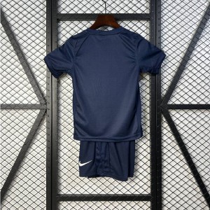 24/25 Kids Psgchampion Edition Rozmiar domu: 16-28