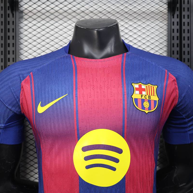 25/26 graczy Barcelona Home S-4xl