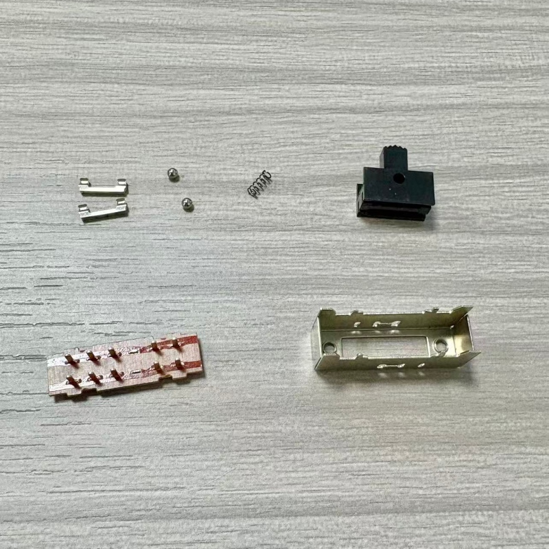 Od surowców do gotowego produktu: The \\„Historianarodzin\\„Wysokiego-Wysokiej jakości przełącznik suwakowy